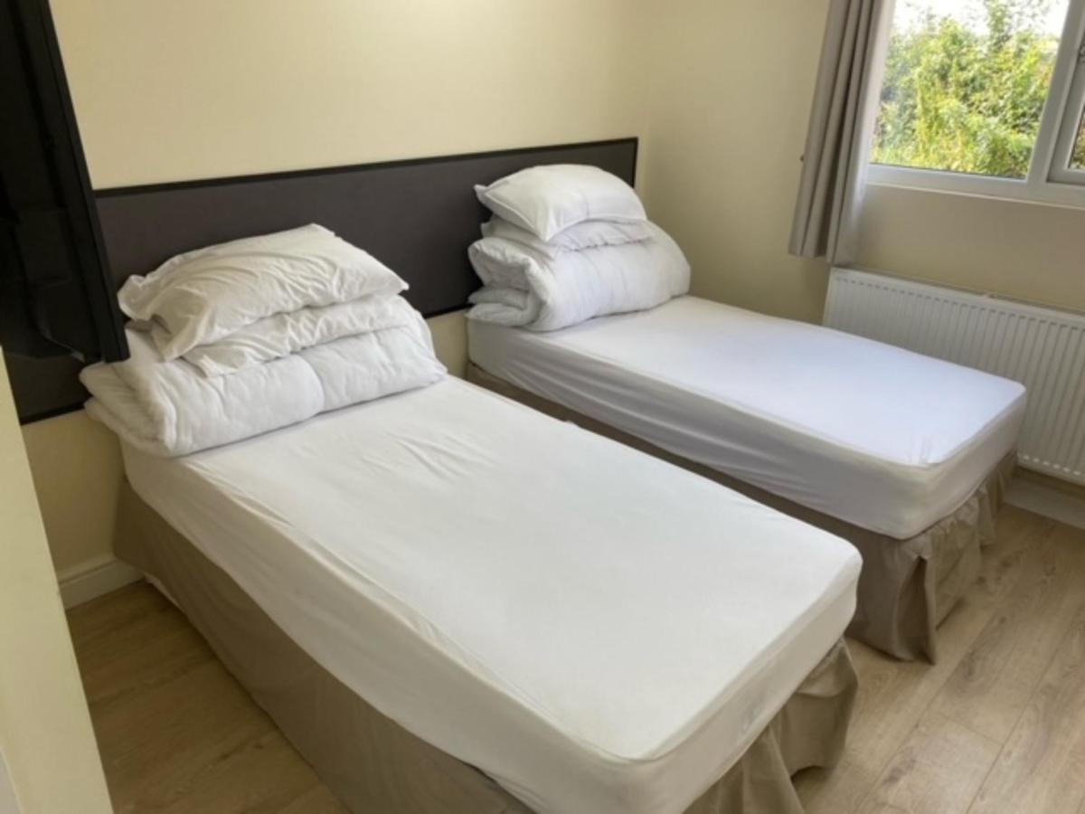 Bucks Accommodation Aylesbury  Dış mekan fotoğraf